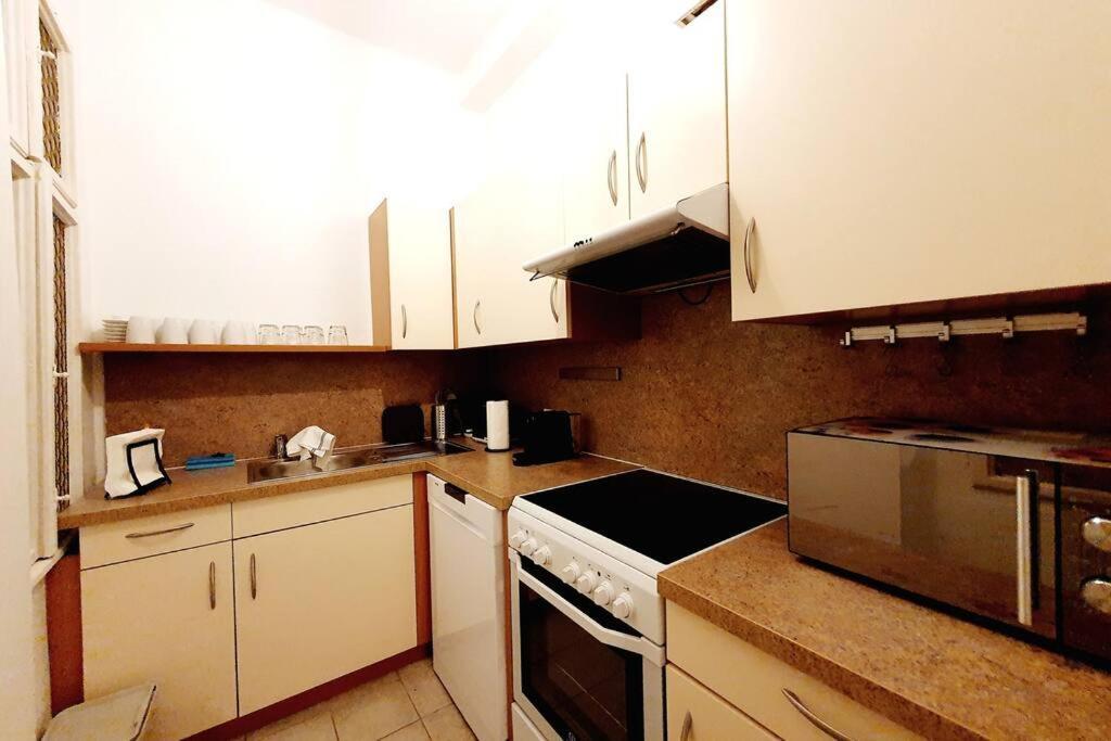Savoir Vivre Apartments Rueppgasse Vienna Bilik gambar